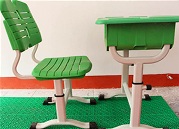 學(xué)生課桌椅為什么一定要選擇睿學(xué)卓藝！